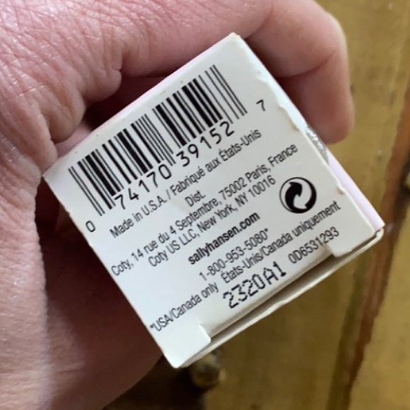 NIB SALLY HANSEN NAIL POLISH STICKERS FRENCH MANI - Picture 4 of 4